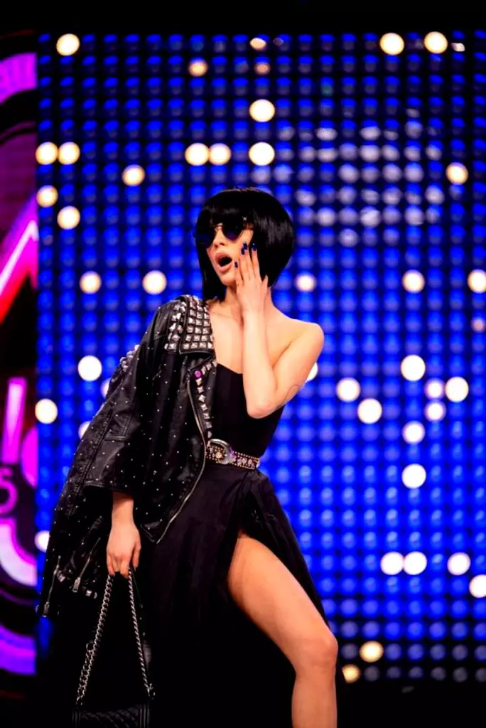 Calina-Bravo-ai-stilCelebrities3