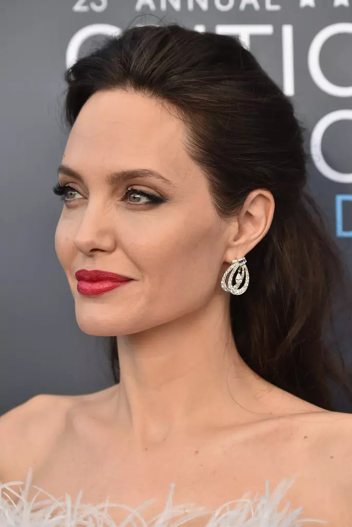 Angelina Jolie