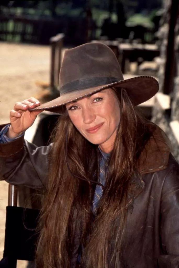 Dr.-Quinn-8-685x1024