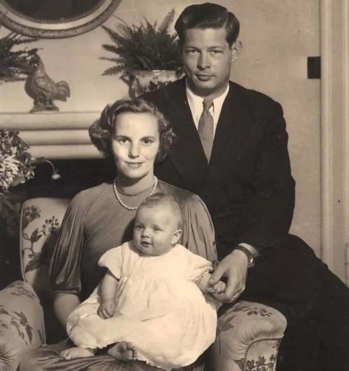 Majestatea Sa Margareta, alaturi de parintii sai