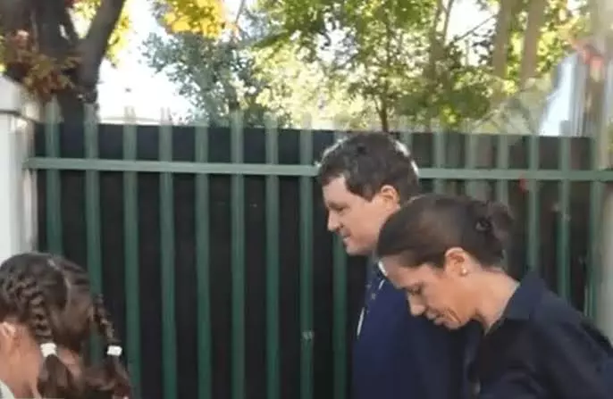 nicusor dan mirabela prima zi de scoala aheea3