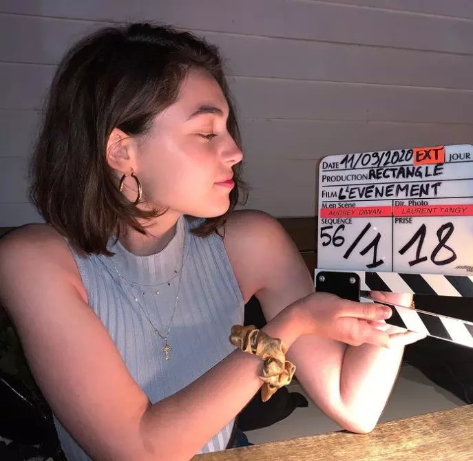 romanca-cea-mai-buna-actrita-7