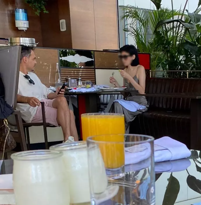 Răzvan-Simion-escapada-Istanbul-1