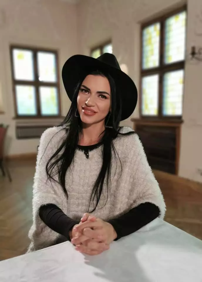 Lavinia-Tîrzianu-a-divorțat-6