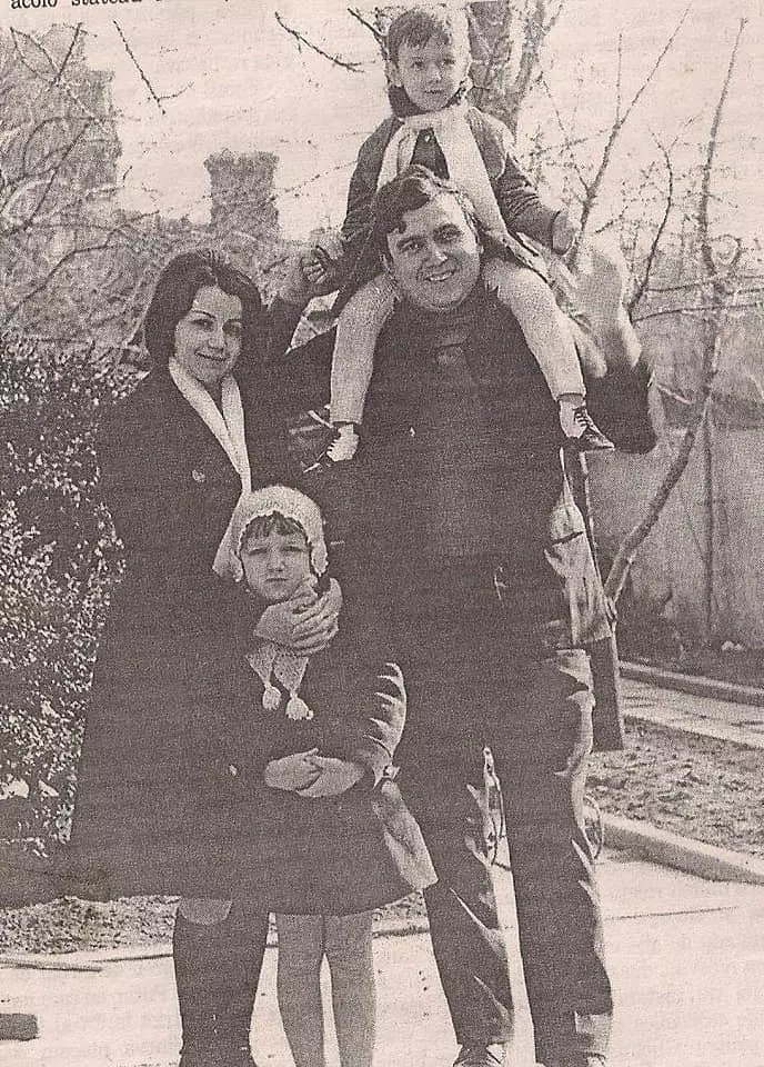 66585849_2176649289112941_808137554606948352_n