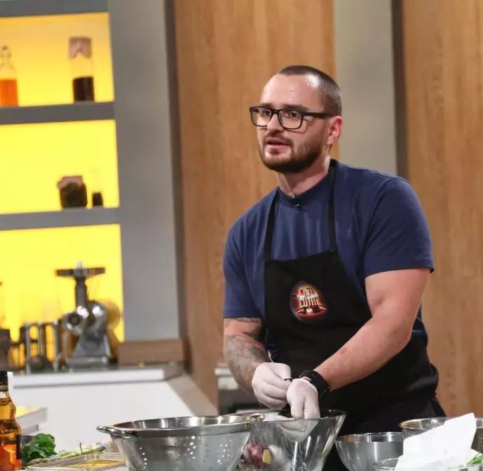 Cine e Cătălin Amarandei de la Chefi la cuțite