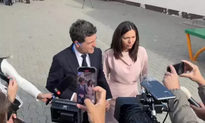 mirabela-gradinaru-nicusor-dan-alegeri-prezidentiale-2025 (2)