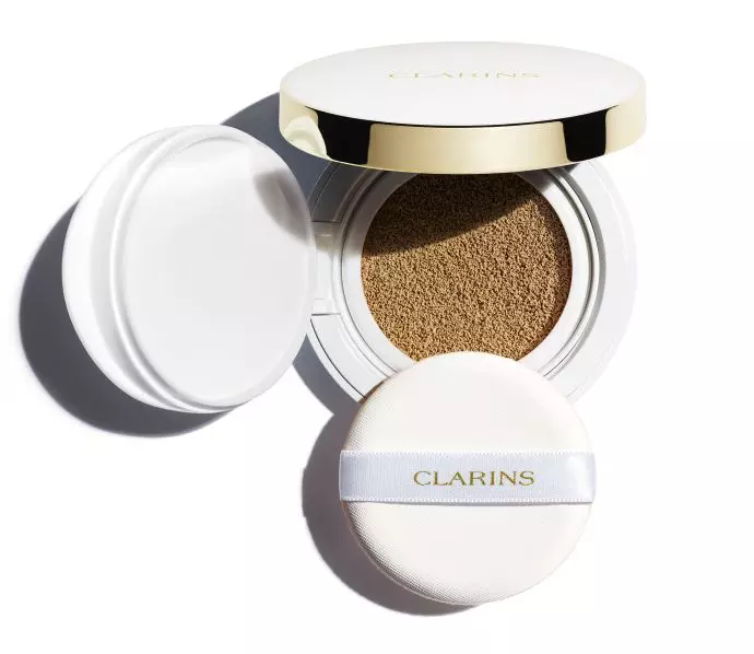 Fond de ten, Clarins, Everlasting Cushion, 175 lei