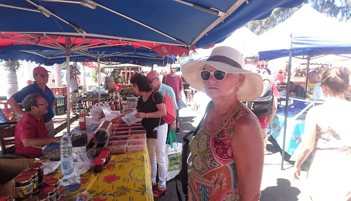 Screenshot-2022-06-23-at-15-31-18-Imagini-de-senzatie-cu-Monica-Tatoiu-in-costum-de-baie-A-implinit-66-de-ani