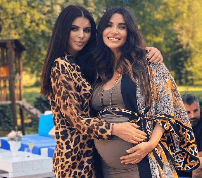 ileana-lazariuc-poza-rara-pe-instagram-fanii-impresionati-de-frumusetea-ei_3_size20