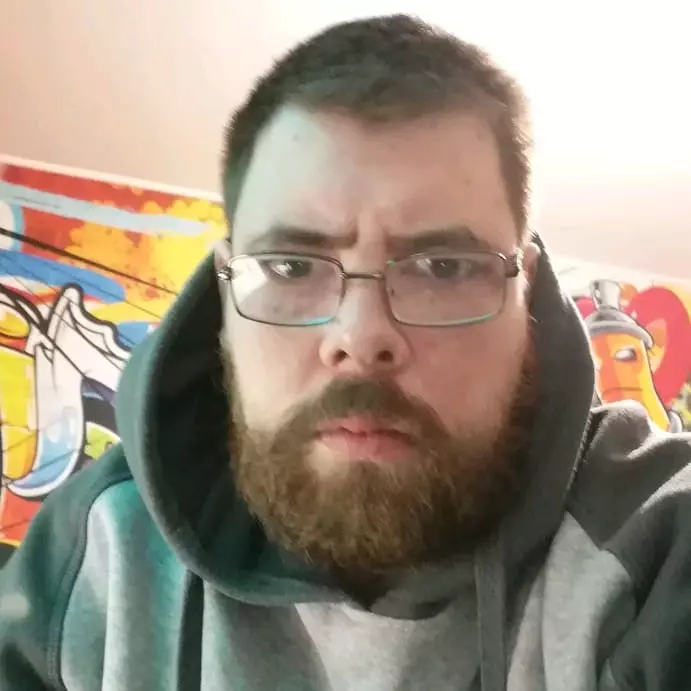 Florin-Busuioc-ironizat-de-fiul-pe-care-a-ales-sa-il-uite.-Tanarul-a-devenit-obscen-pe-social-media-VIDEO-1