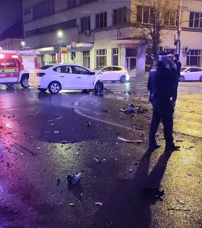 foto-primele-detalii-despre-tanara-care-se-afla-in-masina-lui-culita-sterp-cand-s-a-produs-accidentul_5_1
