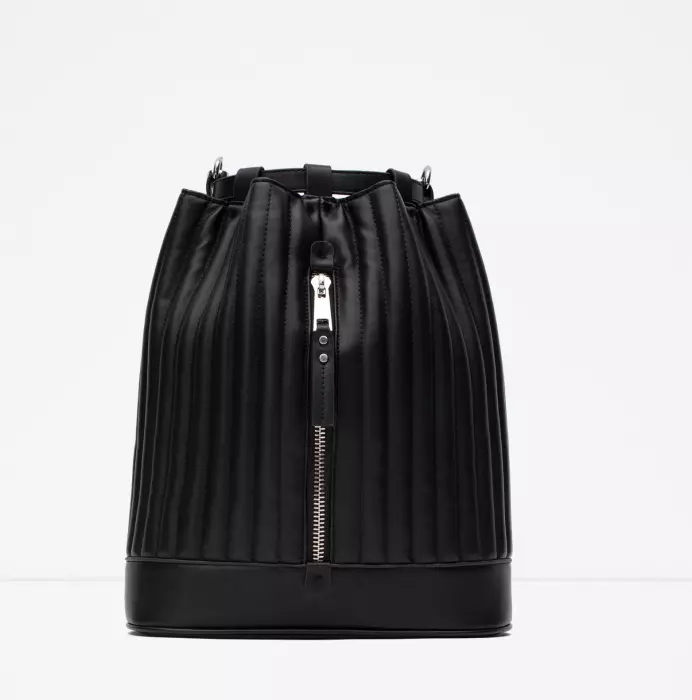 Zara, 129,9 lei v