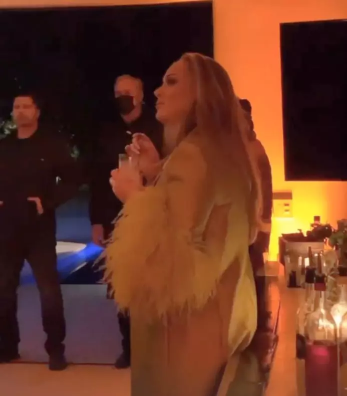 Adele 2