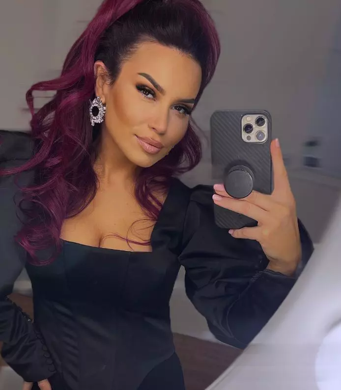 anca molnar 4