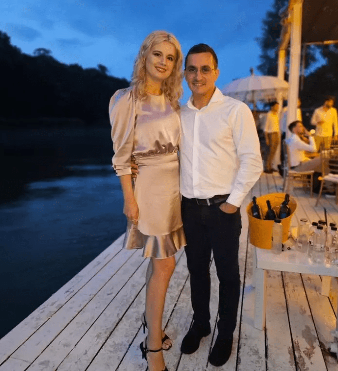 marian-dragulescu-si-iubita-simona-5