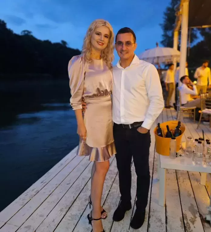 marian-dragulescu-si-iubita-simona-5