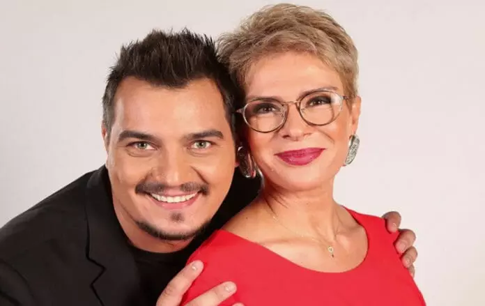 fotojet-30-696x439-1