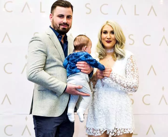 adda-si-catalin-rizea-impreuna-cu-copilul-lor