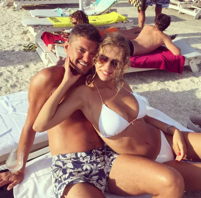 fotojet-24-696x685-1