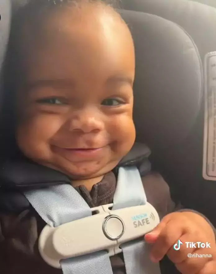 rihanna-copil
