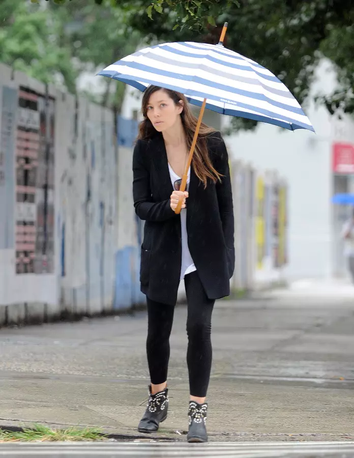 ploua-jessica-biel.jpg