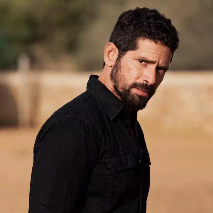 In-ce-filme-si-seriale-de-succes-a-jucat-Harlys-Becerra-iubitul-Lidiei-Buble-5