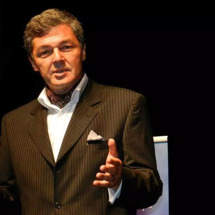 adrian-paduraru-55-1
