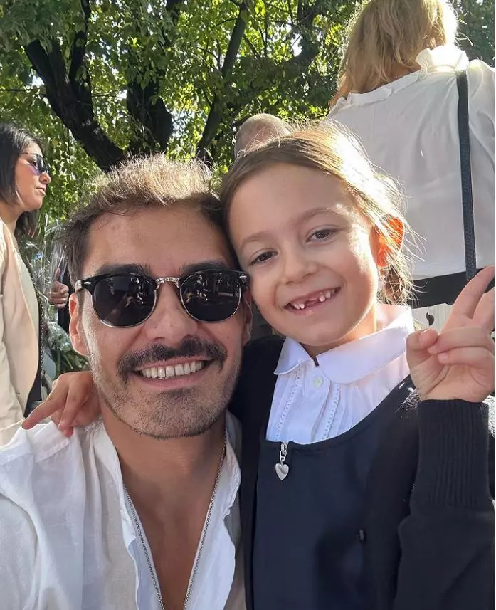 ella maya a inceput clasa i