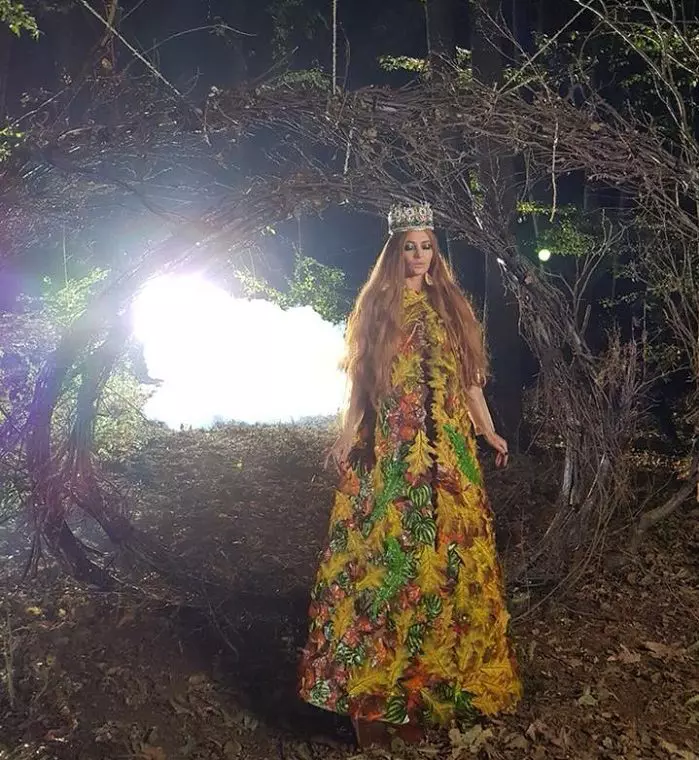 Motivul pentru care Delia poarta peruci