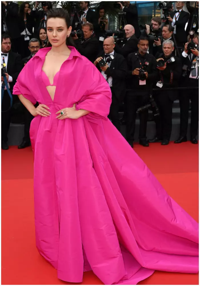 12. Katherine Langford în Valentino