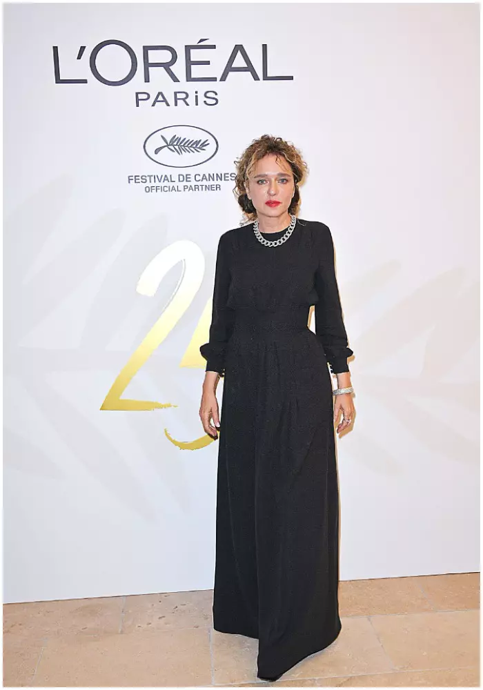 26. Valeria Golino la cina L'Oreal