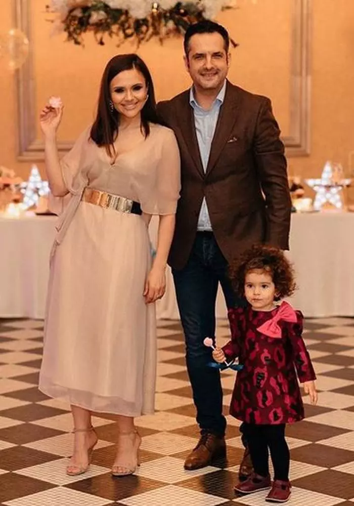Cristina Șișcanu, Mădălin Ionescu și fiica lor, Petra