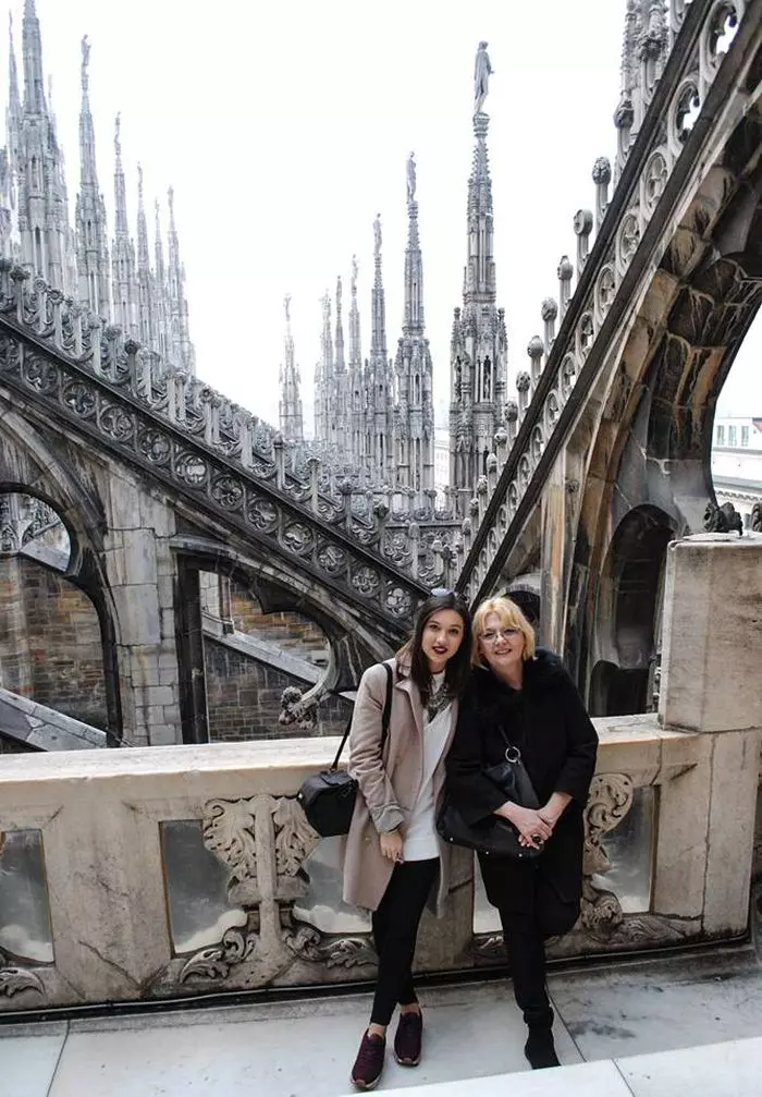 Emilia Popescu si fiica sa