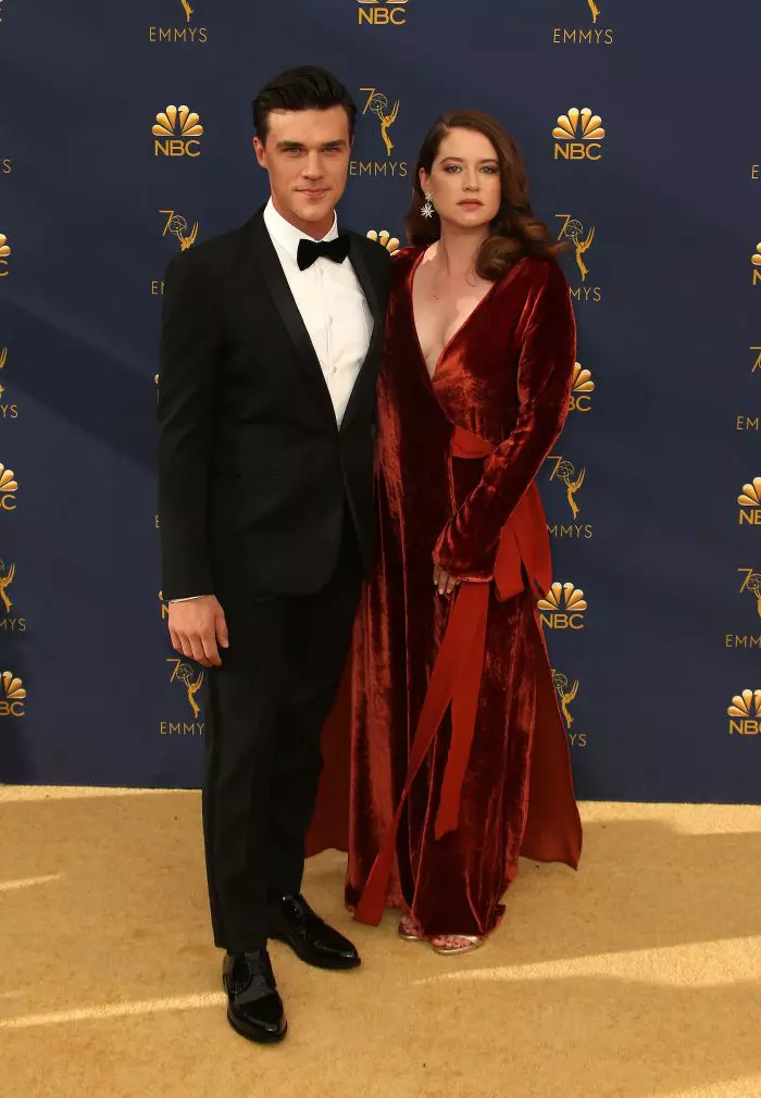 Finn Wittrock, Sarah Roberts