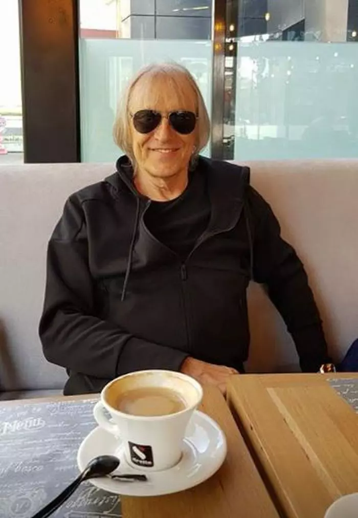 Mihai Constantinescu are 73 de ani