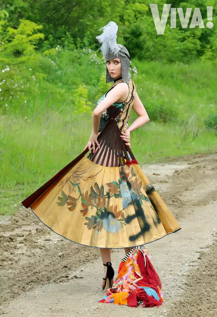 Iulia Albu în VIVA! de iunie