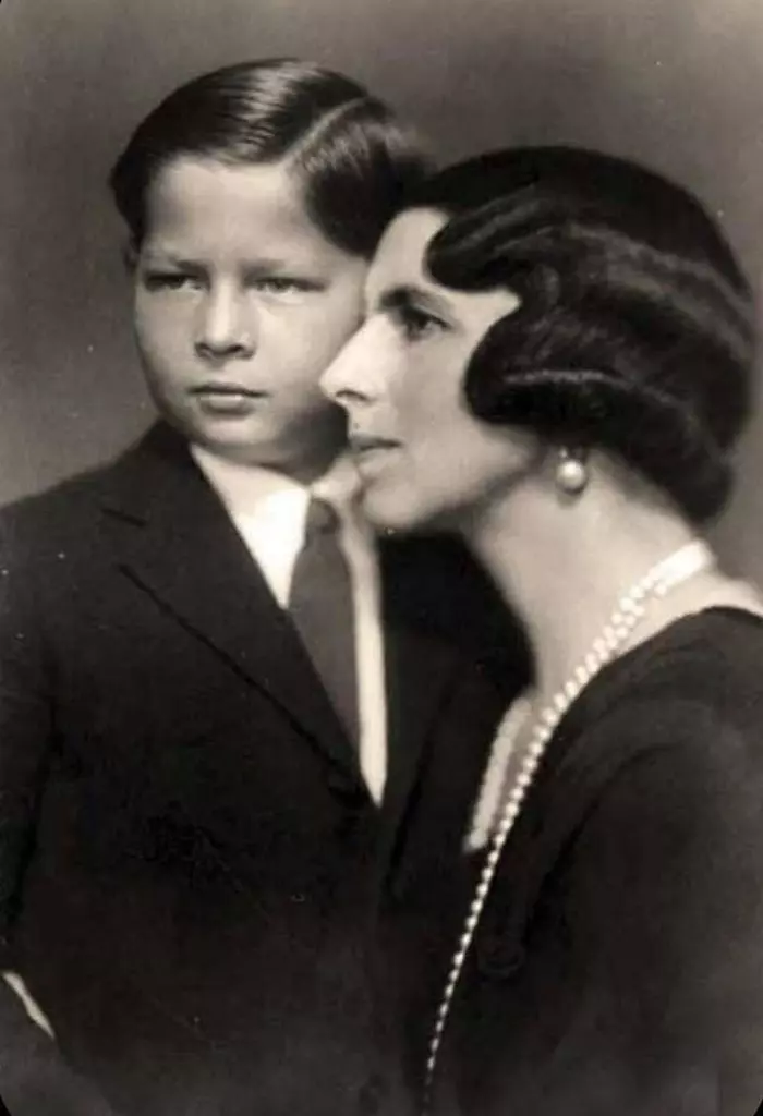 Regina-mamă Elena și Regele Mihai