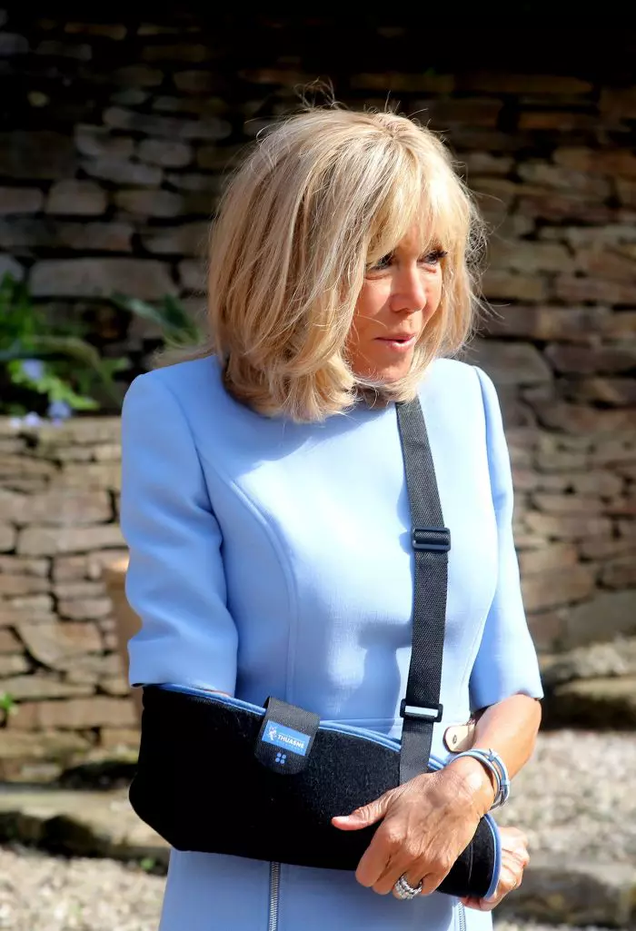 Președintele Emmanuel Macron și Prima Doamnă, la întâlnirea oficială cu Vladimir Putin