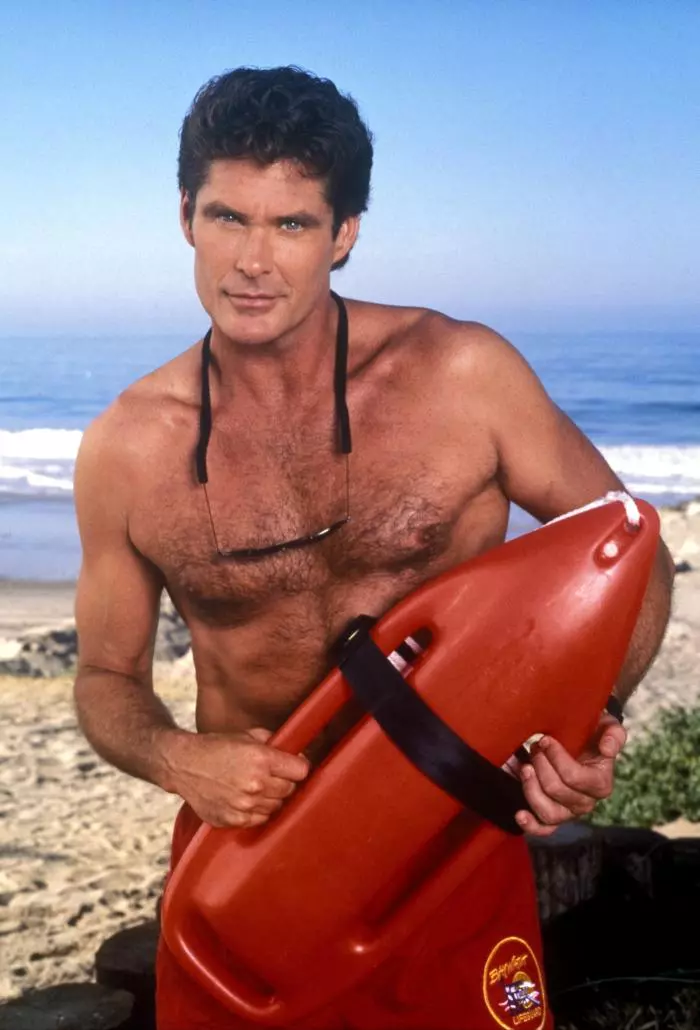 David Hasselhoff, pe vremea când făcea furori în "Baywatch".David Hasselhoff, pe vremea când făcea furori în "Baywatch".