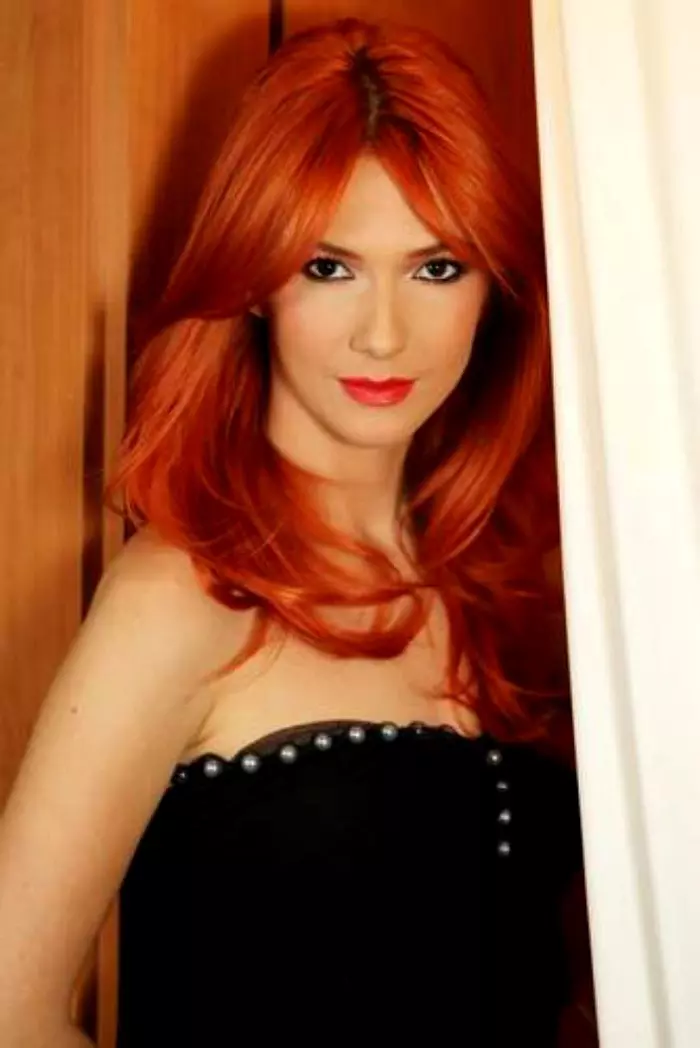 Adela Popescu înainte