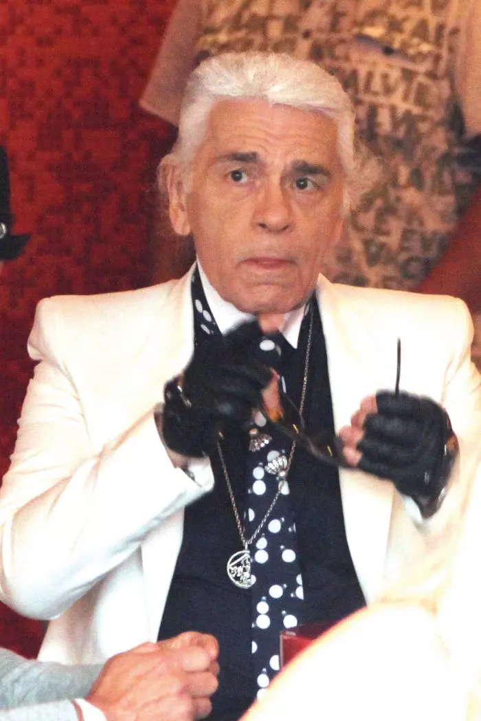 Una dintre rarele poze cu Karl Lagerfeld fara ochelari