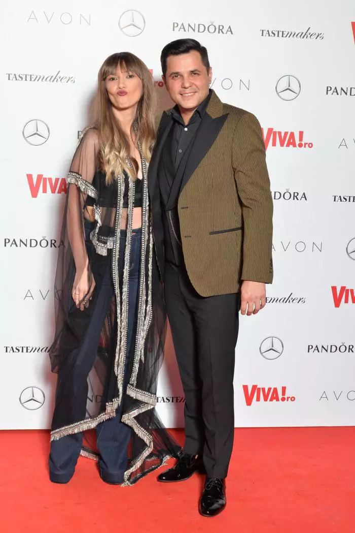 Adela Popescu si Cove