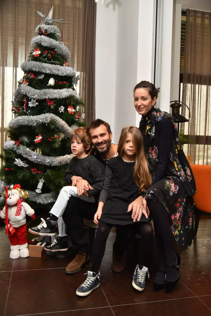 Monica și Nicolai Tand, alături de copiii lor, Iancu și Ilona