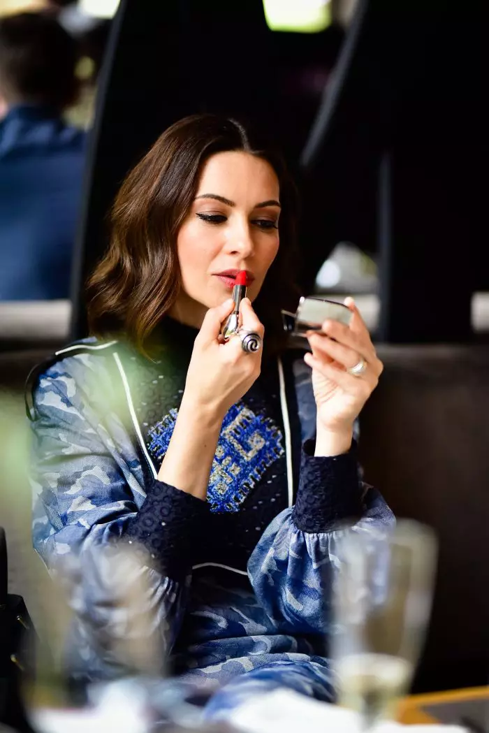 Andreea Berecleanu testeaza rujul