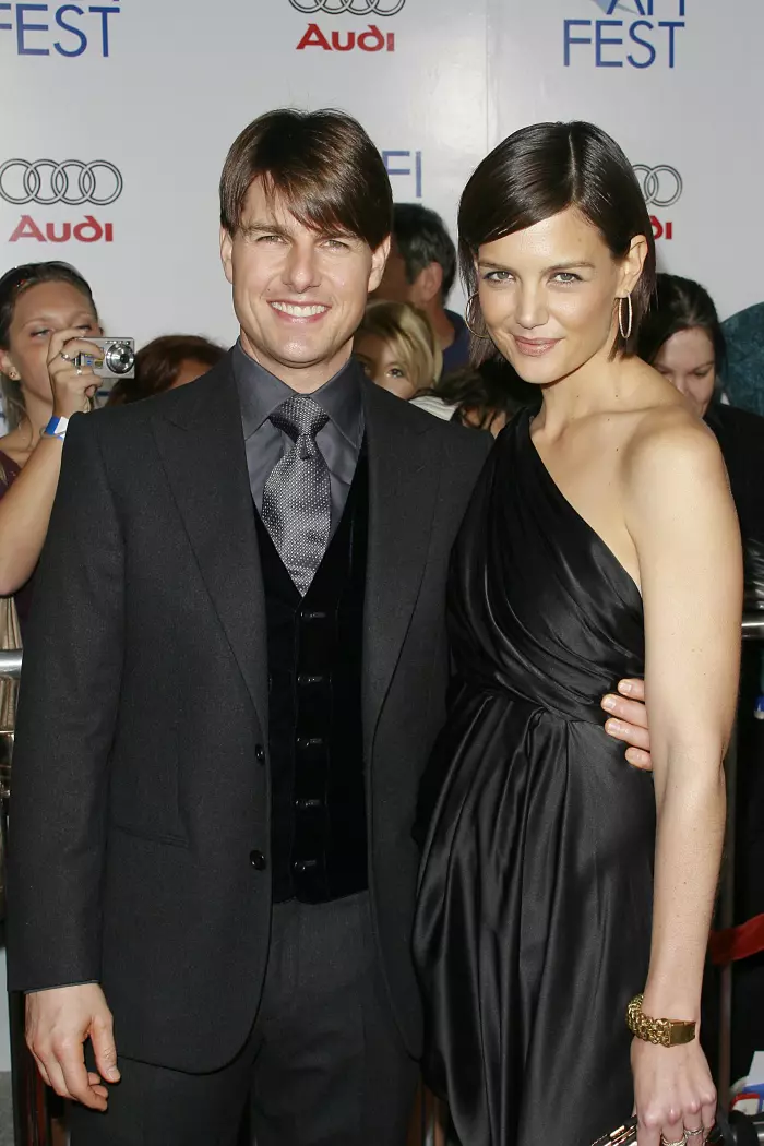 Katie Holmes si Tom Cruise