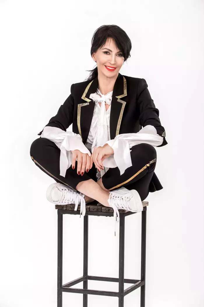 Mihaela Radulescu 2