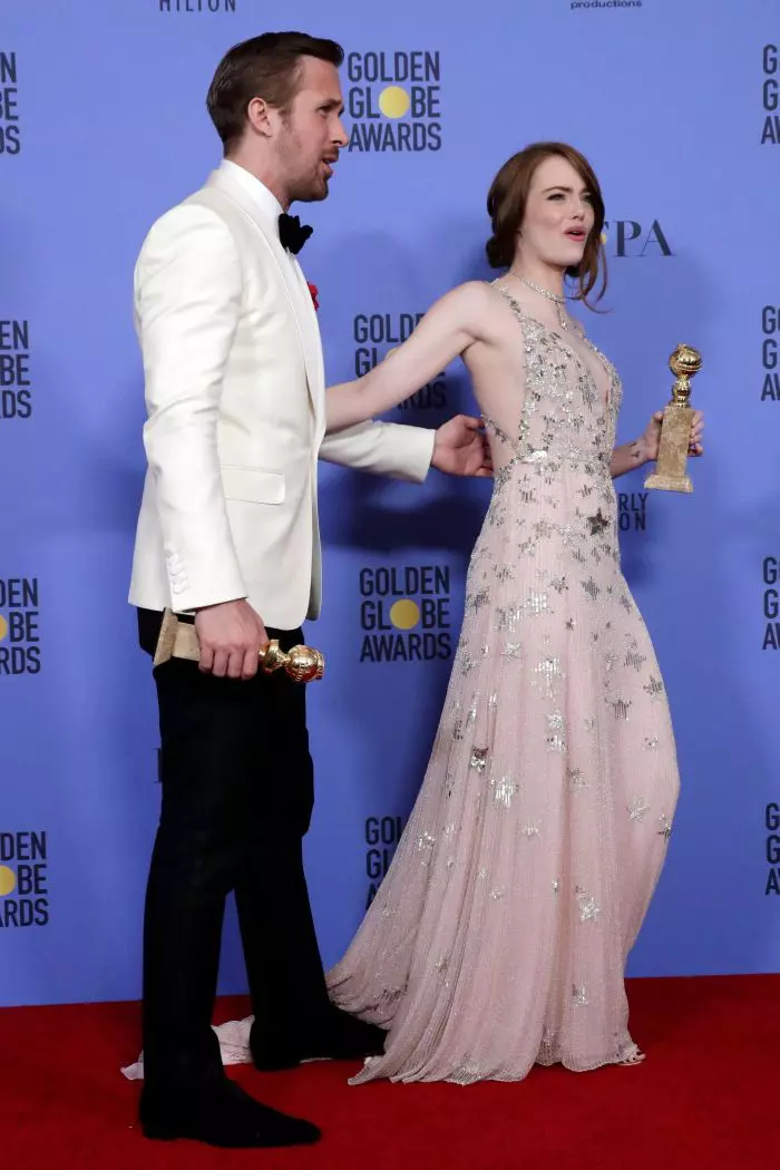 Ryan Gosling - Best Actor in a Motion Picture - Comedy or Musical - La La Land și Emma Stone - Best Actress in a Motion Picture - Comedy or Musical - La La Land 74th Annual Golden Globe Awards