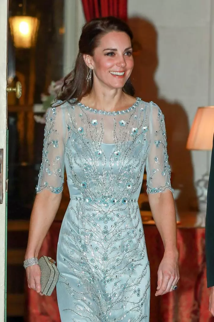 Kate Middleton intr-o rochie Jenny Packham