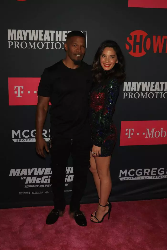 Jamie Foxx și Olivia Munn